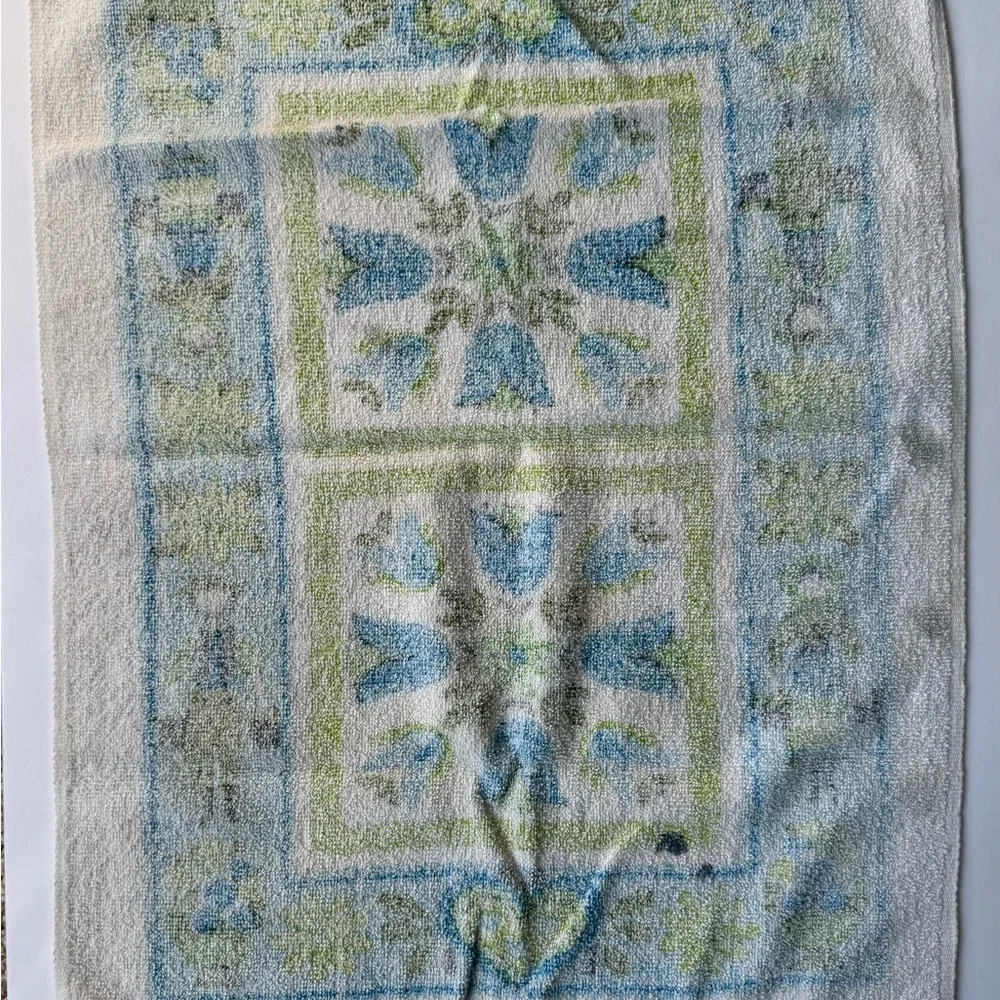 Vintage Sayco Folk Art Tulip & Couple Pattern Cotton Towel – Blue Green